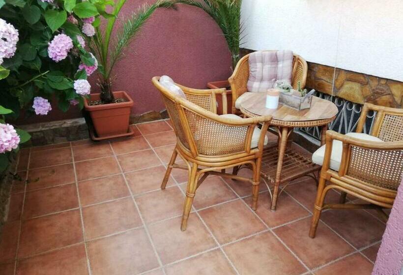 پانسیون Guest House Plavas