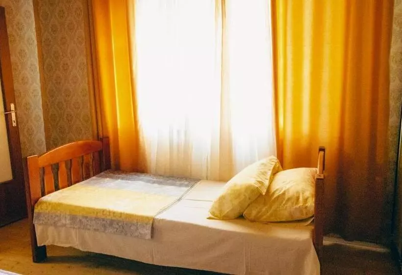 هتل Etno House Mira