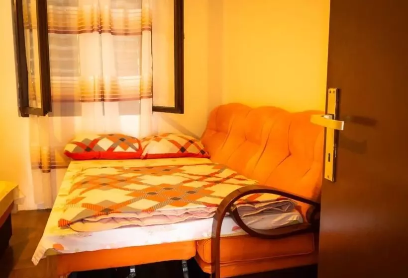 هتل Etno House Mira