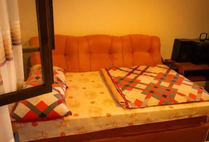 هتل Etno House Mira