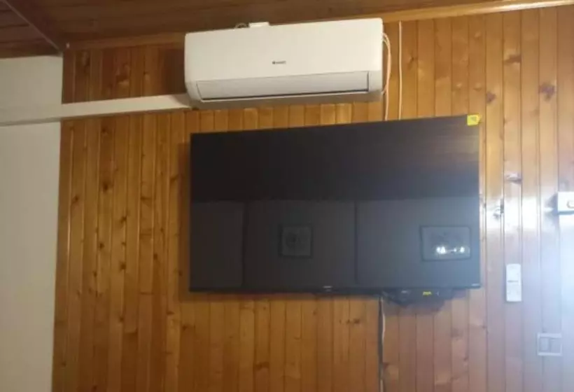 هتل Etno House Mira