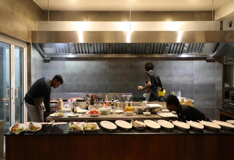 Hotell Fresh Wave Mirissa Beach Front