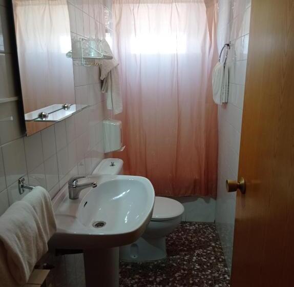 بنسيون Antolin Guest House