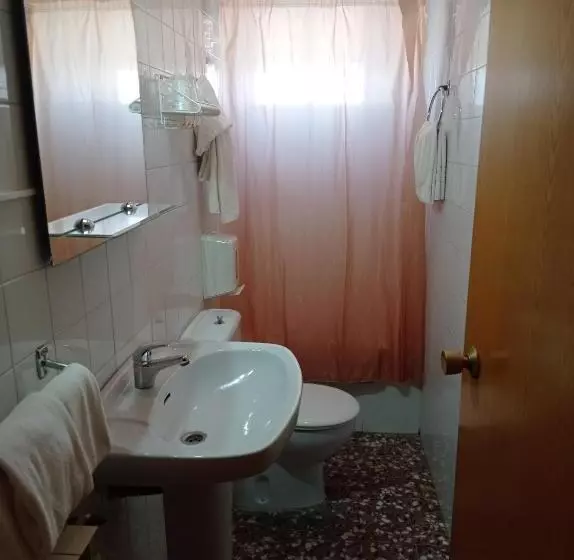 Majatalo Antolin Guest House