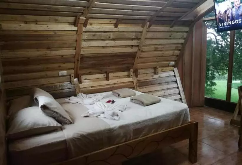 پانسیون Nature House