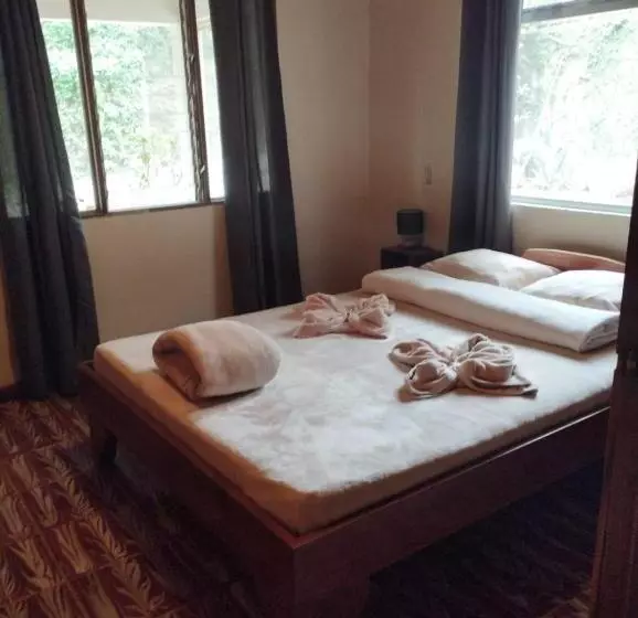پانسیون Nature House