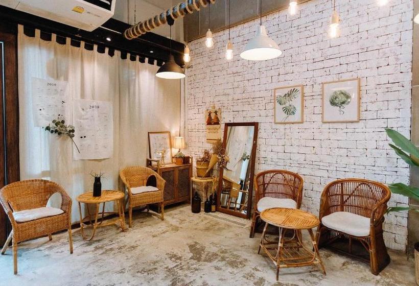 ペンション Pine Cafe &bed