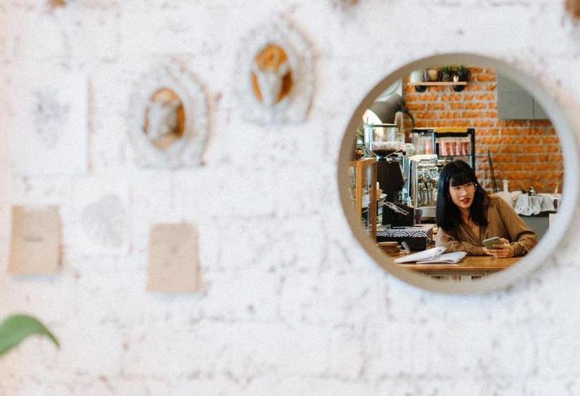 ペンション Pine Cafe &bed