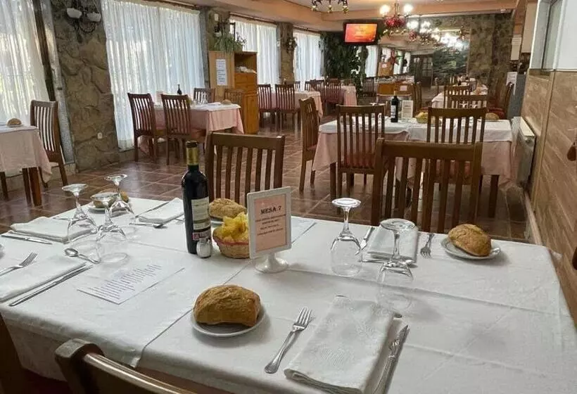 Gran Hostal Asador De Soto