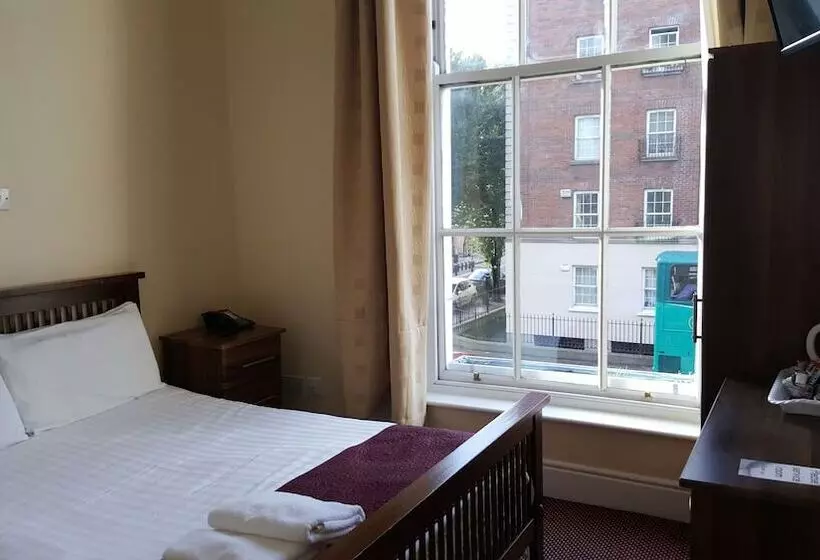 Hazelbrook House B&b