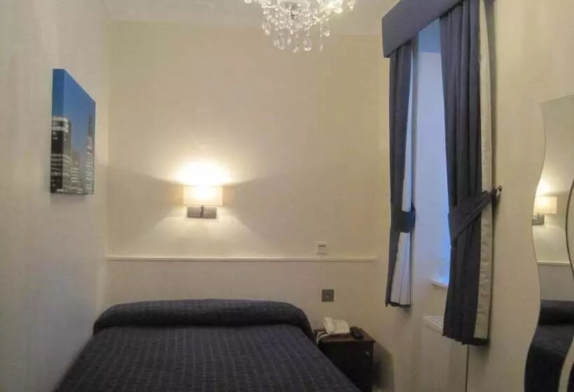 酒店 Aaraya London