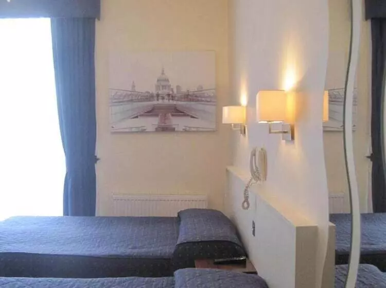 酒店 Aaraya London