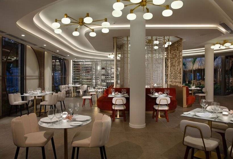 هتل Dreams Flora Resort & Spa