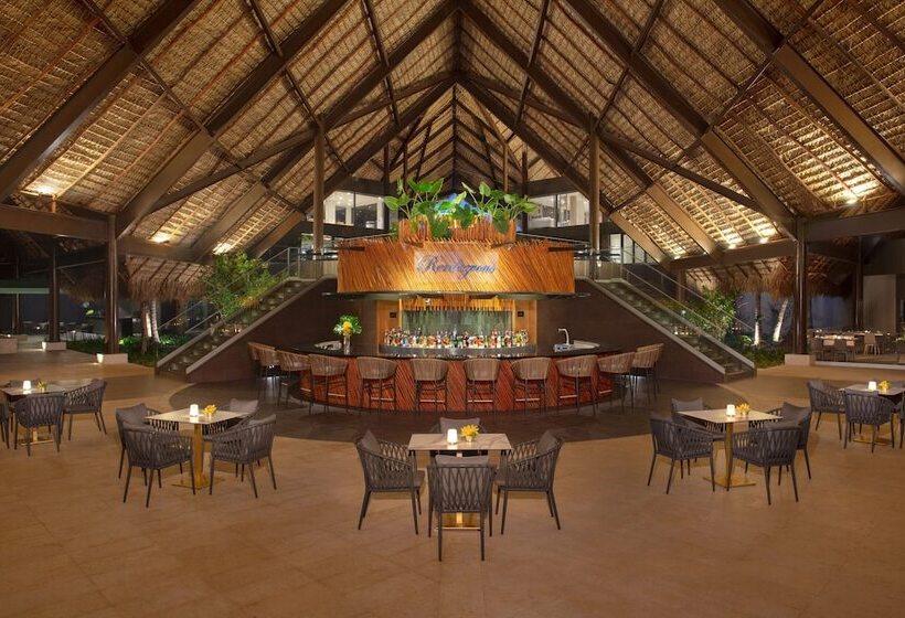 هتل Dreams Flora Resort & Spa