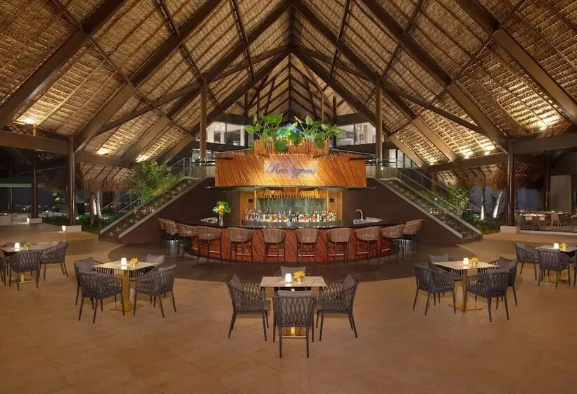 هتل Dreams Flora Resort & Spa