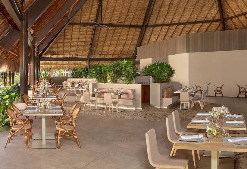 هتل Dreams Flora Resort & Spa