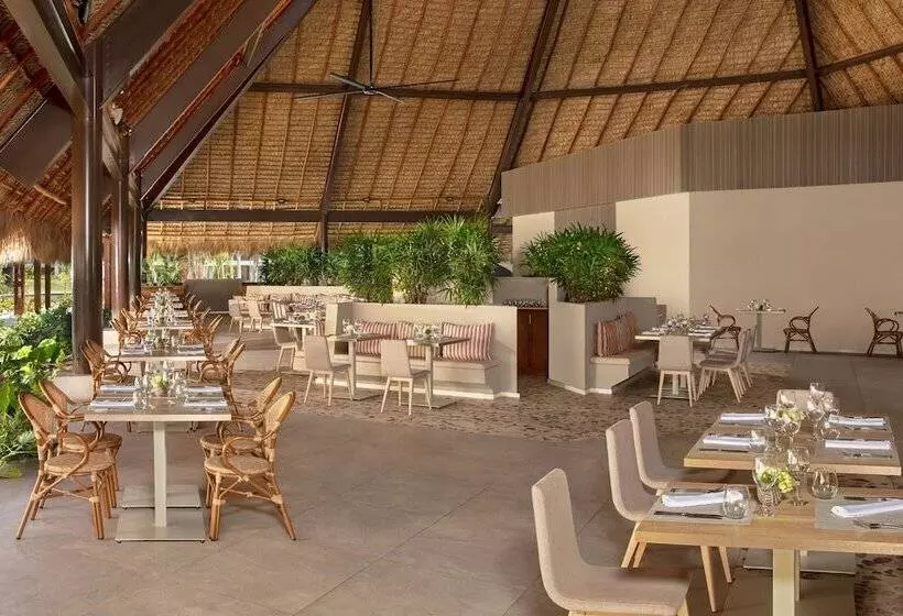 هتل Dreams Flora Resort & Spa