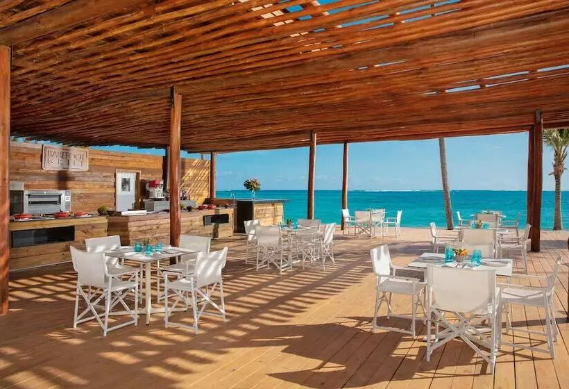 هتل Dreams Flora Resort & Spa