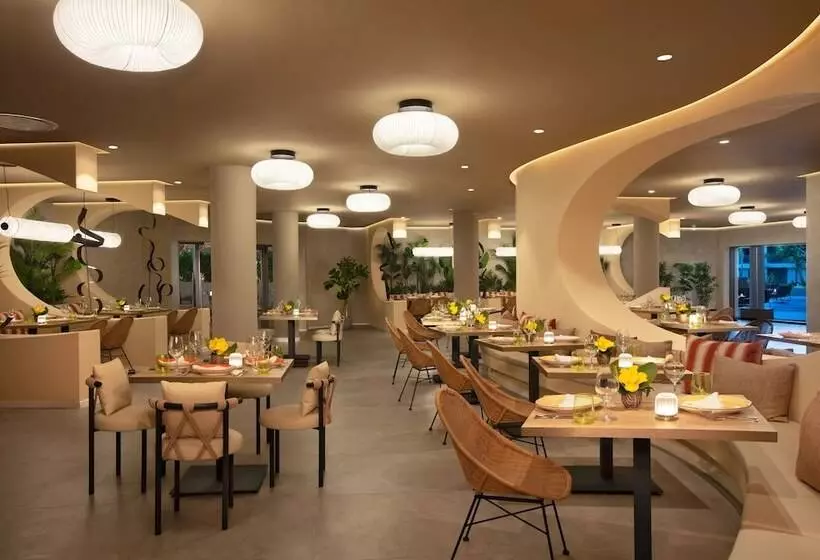 هتل Dreams Flora Resort & Spa