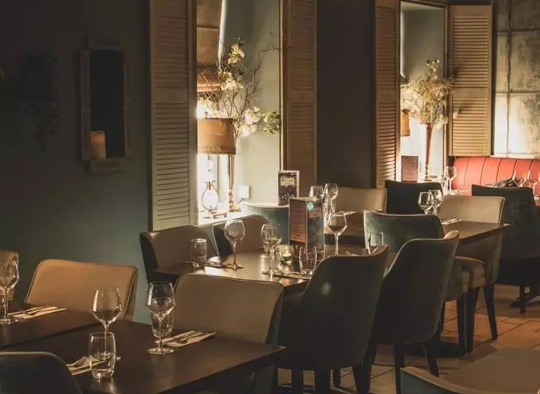 酒店 Headfort Arms