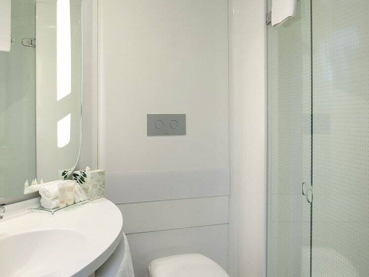 هتل Ibis Barcelona Mollet