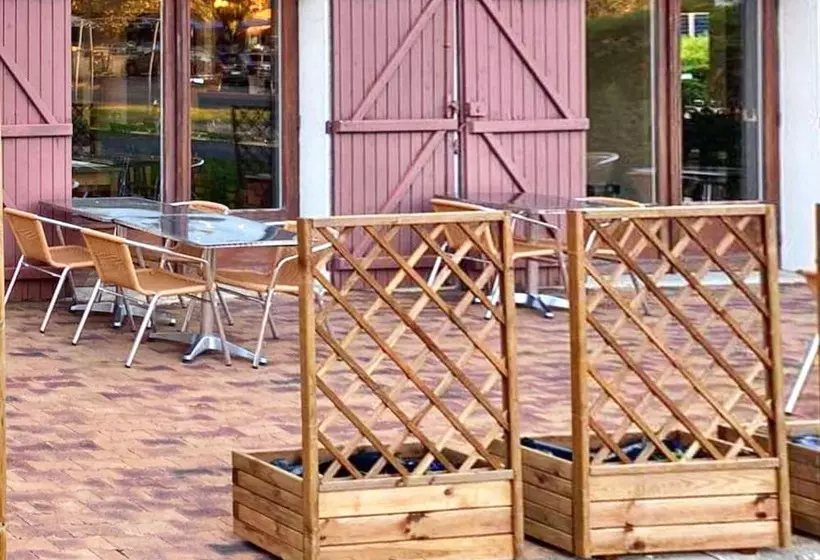 ホテル Kyriad Montargis Amilly