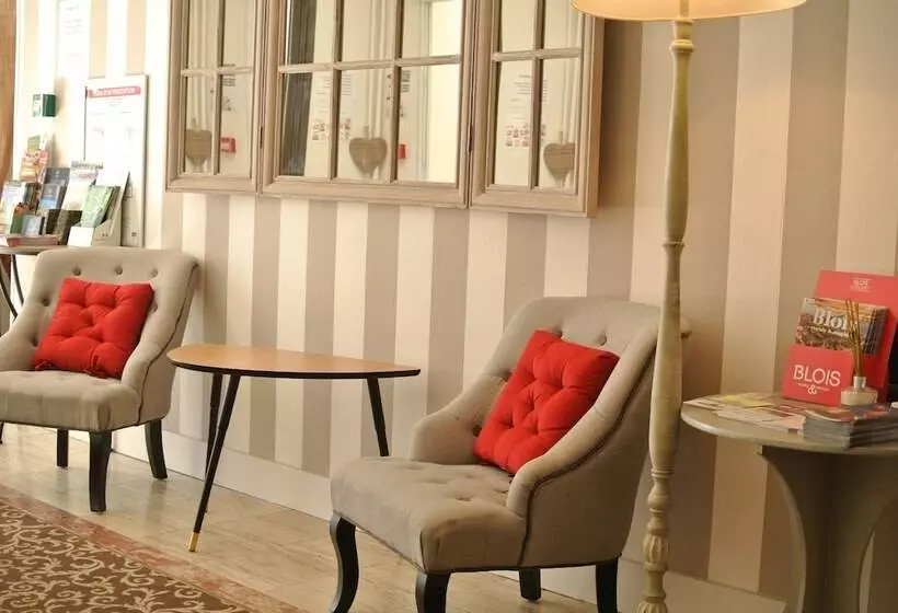 호텔 Logis Hôtel Louise De Savoie