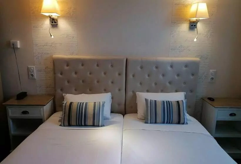 호텔 Logis Hôtel Louise De Savoie