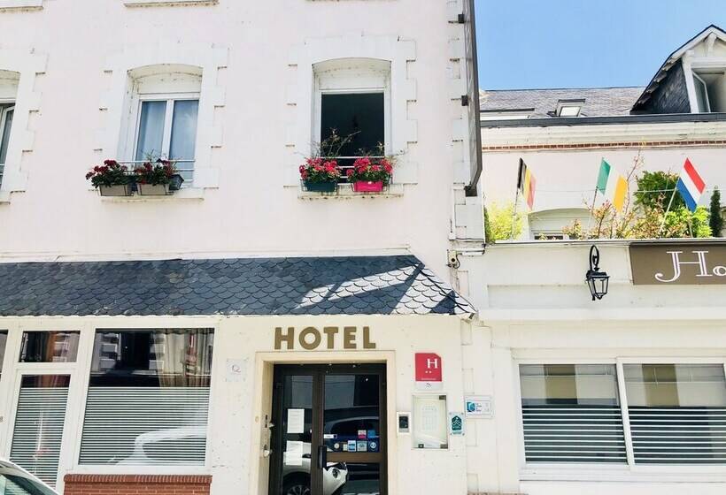 هتل Logis Hôtel Louise De Savoie