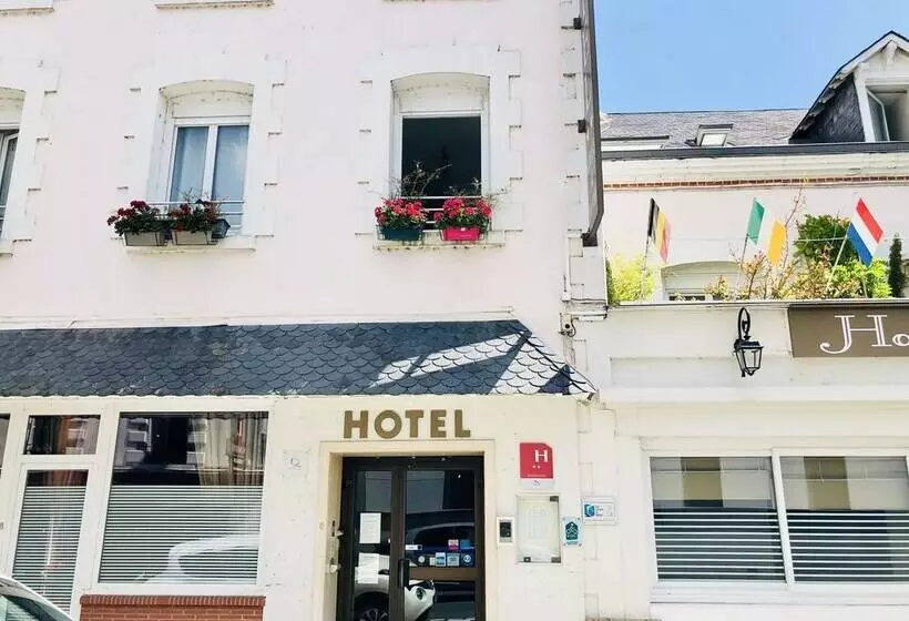 호텔 Logis Hôtel Louise De Savoie