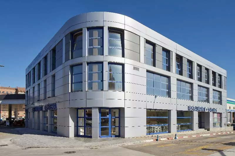 ホテル Iraipe Logroño