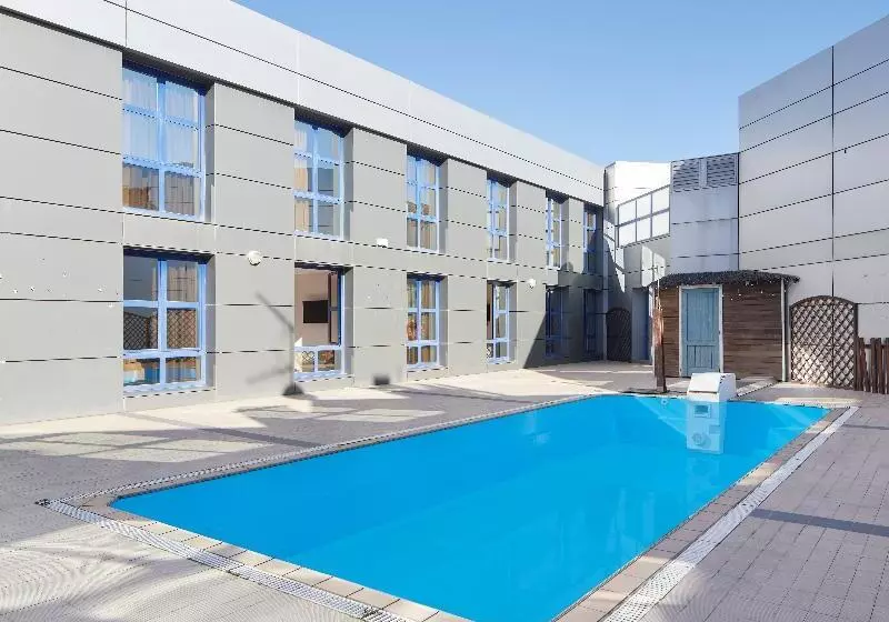 ホテル Iraipe Logroño