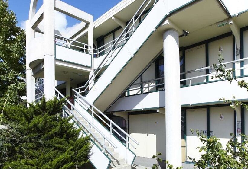 בית מלון כפרי Premiere Classe Bayonne