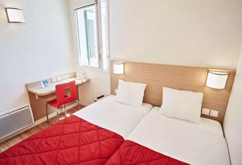 Отель Premiere Classe Cergy Saint Christophe