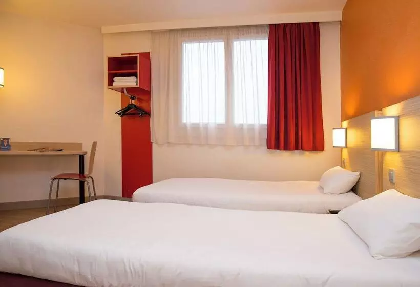 Отель Premiere Classe Lille Centre