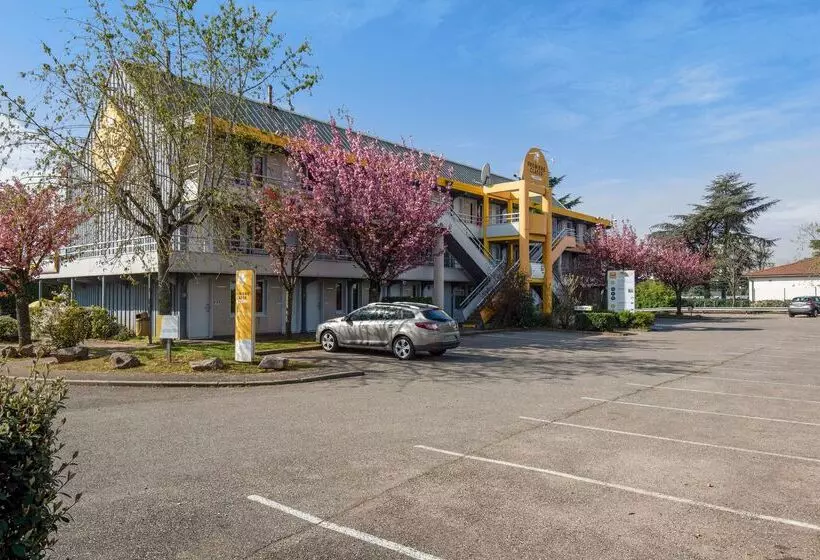 호텔 Premiere Classe Lyon Est Bron Eurexpo