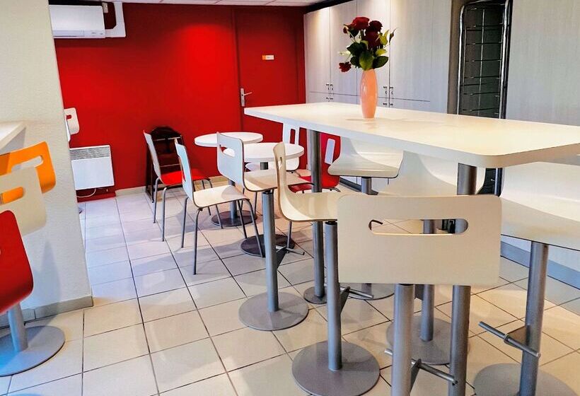 בית מלון כפרי Premiere Classe St Quentin En Yvelines Elancourt