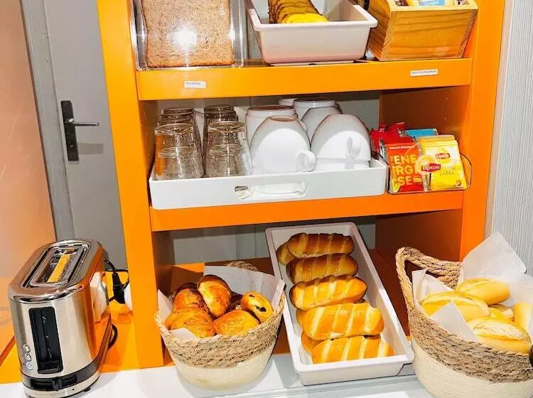 فندق Premiere Classe St Quentin En Yvelines Elancourt