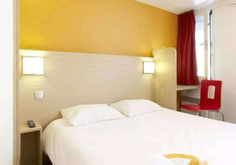 Отель Premiere Classe Tours Nord