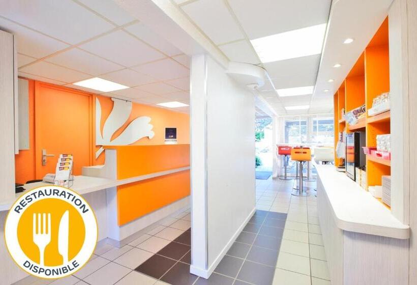 Отель Premiere Classe Tours Nord