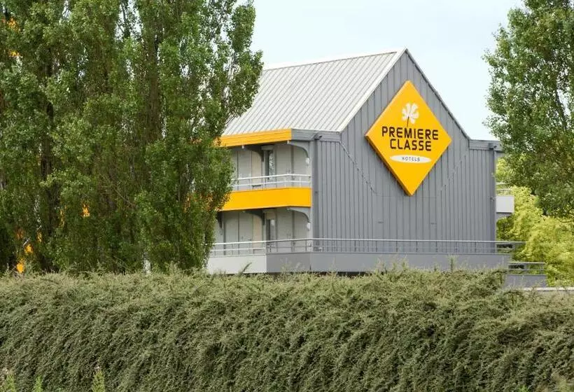 Отель Premiere Classe Tours Nord
