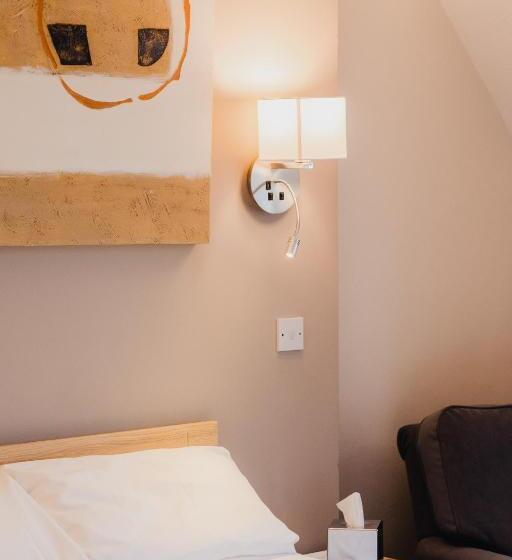 San Clu Hotel, Bar & Brasserie