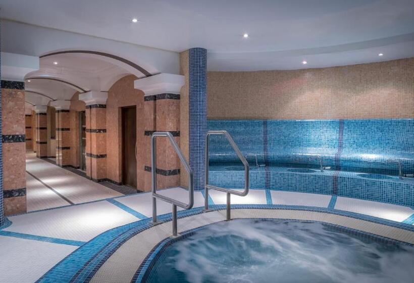 Отель Slieve Russell