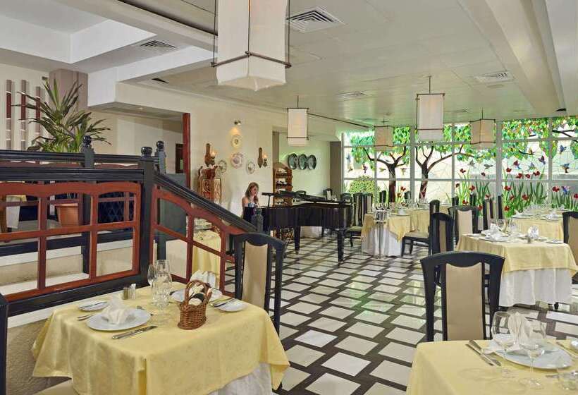 هتل Sol Cayo Coco