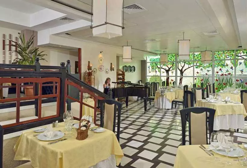 هتل Sol Cayo Coco