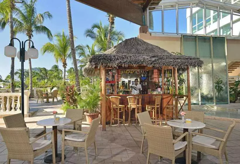 هتل Sol Cayo Coco