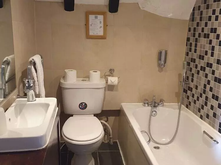 Отель The Kings Arms