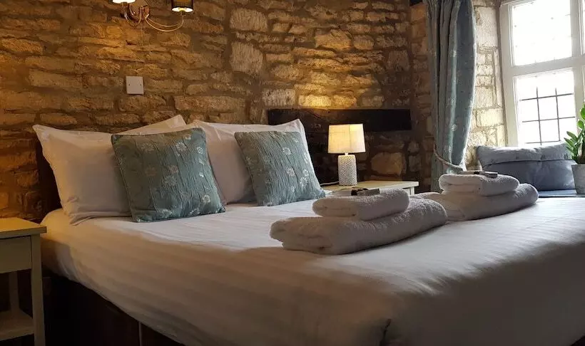 Отель The Kings Arms