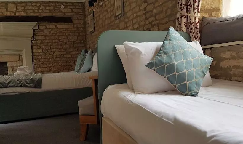 Отель The Kings Arms