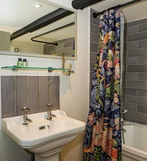 Отель The Old Mill